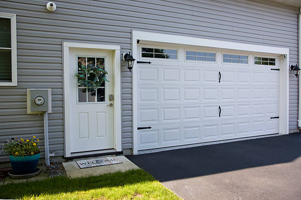 24/7 Emergency Garage Door Roller Replacement experts in Mulberry, NC